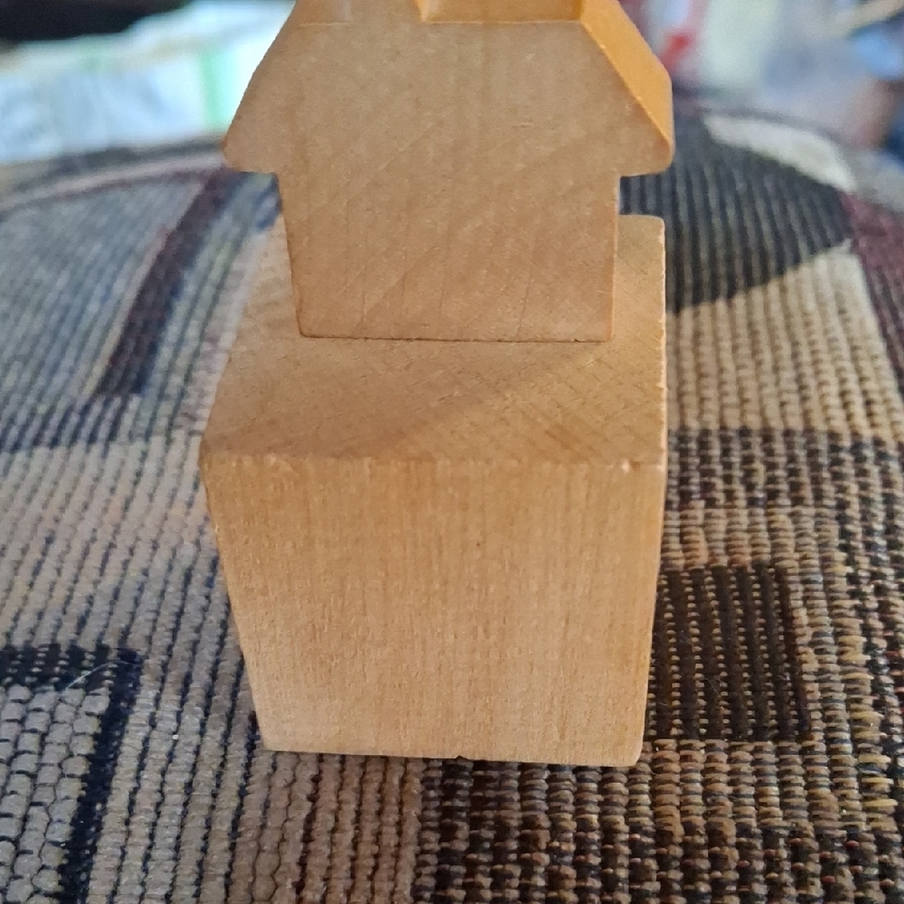 Wooden Grandma Home Block Sign - Beige and Brown - Picture 2 of 2